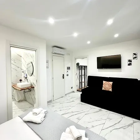 Oltremare Luxury Apartament *